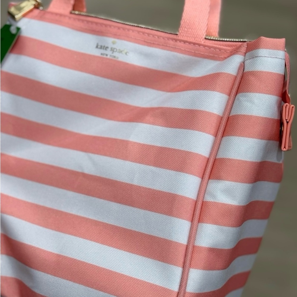NWT ♠️ Kate Spade ♠️ Coral and White Striped Insulated Lunch Tote